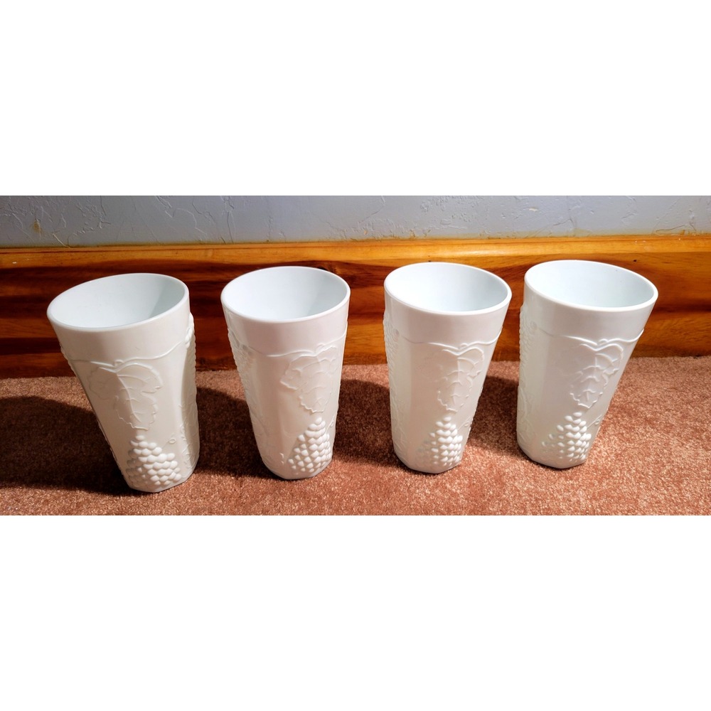 Set Of 4 Indiana Milk Glass Harvest Grape 6.5 Tumbler Glasses Drinking Glasses